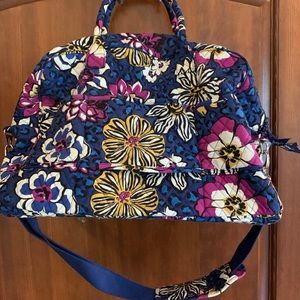 Like new medium weekend traveler